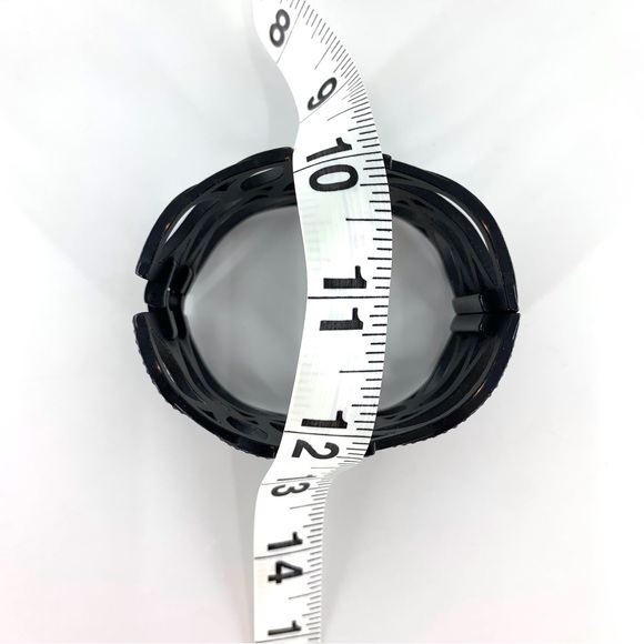 Black Rhinestone Encrusted Hollow Leaf Patterned Hinged Cuff Bracelet - Picture 13 of 14